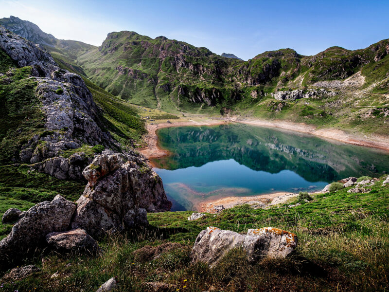 The,Cueva,Lake,In,Somiedo,Natural,Park,And,The,Lakes